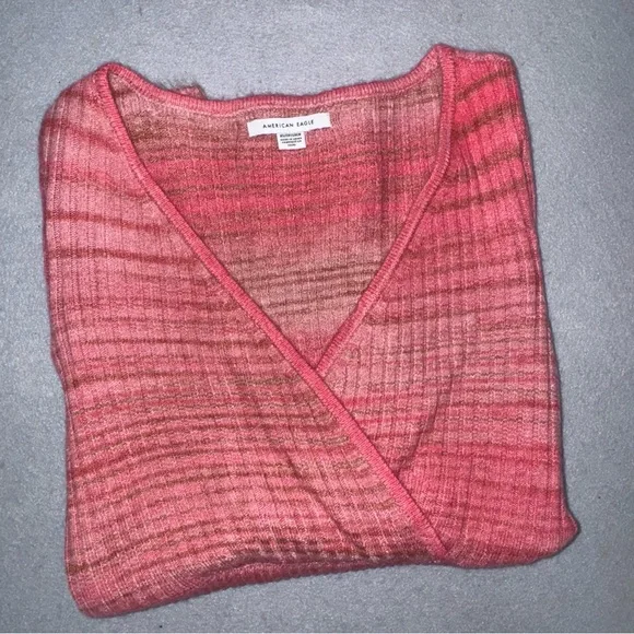 American Eagle Wrap Front Crop Bubble Top - Picture 5 of 6